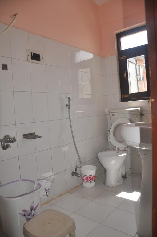 Durgjan Hotel Azad חדר תמונה